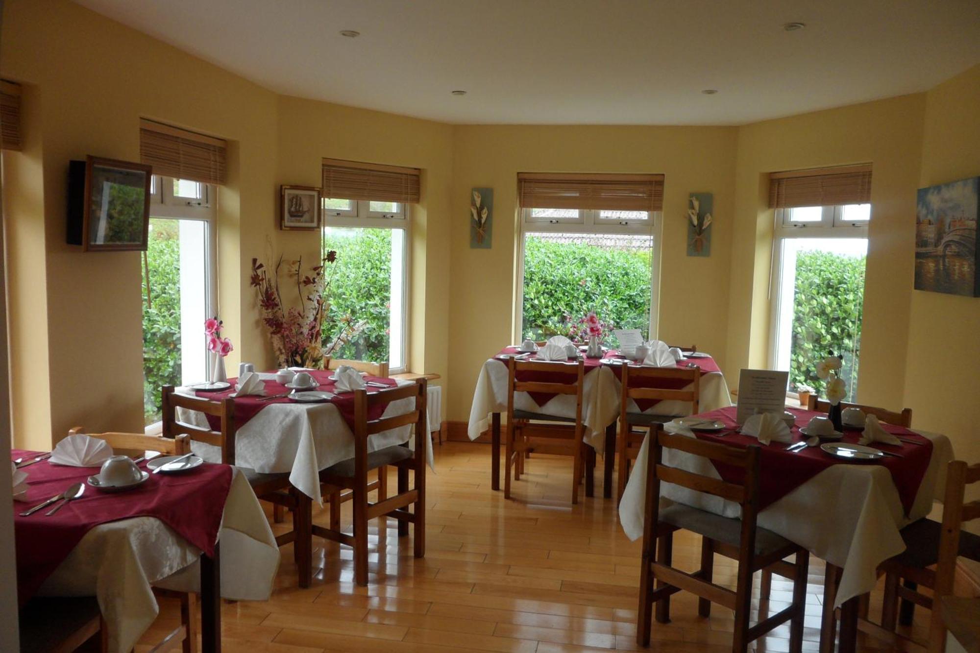 Rockmount House B&B คลิฟเดน ภายนอก รูปภาพ