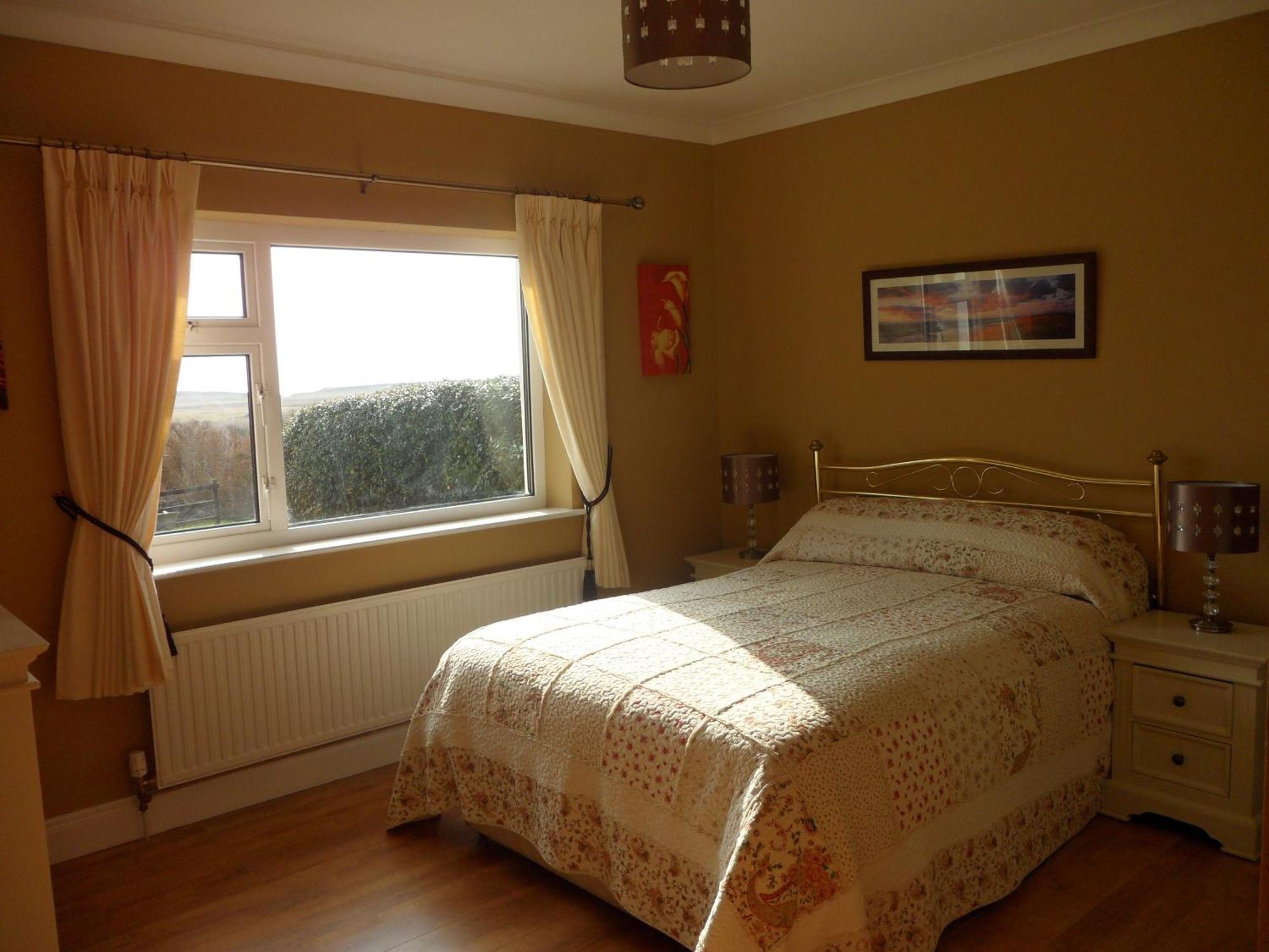 Rockmount House B&B คลิฟเดน ภายนอก รูปภาพ