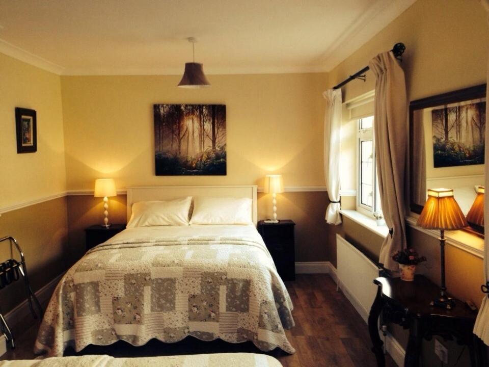 Rockmount House B&B คลิฟเดน ภายนอก รูปภาพ